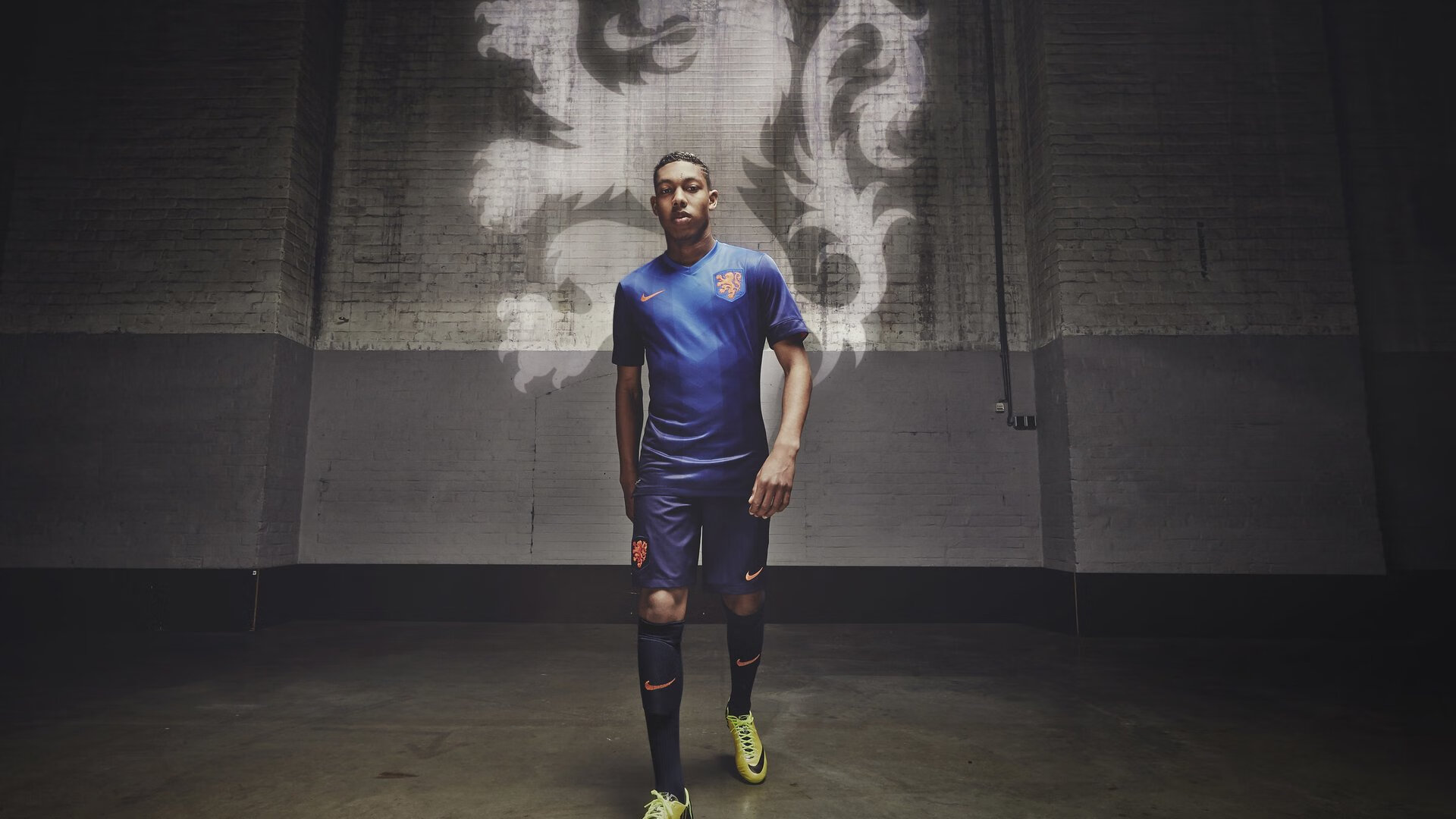 国家队战术理念更新速度落后，国家队发展