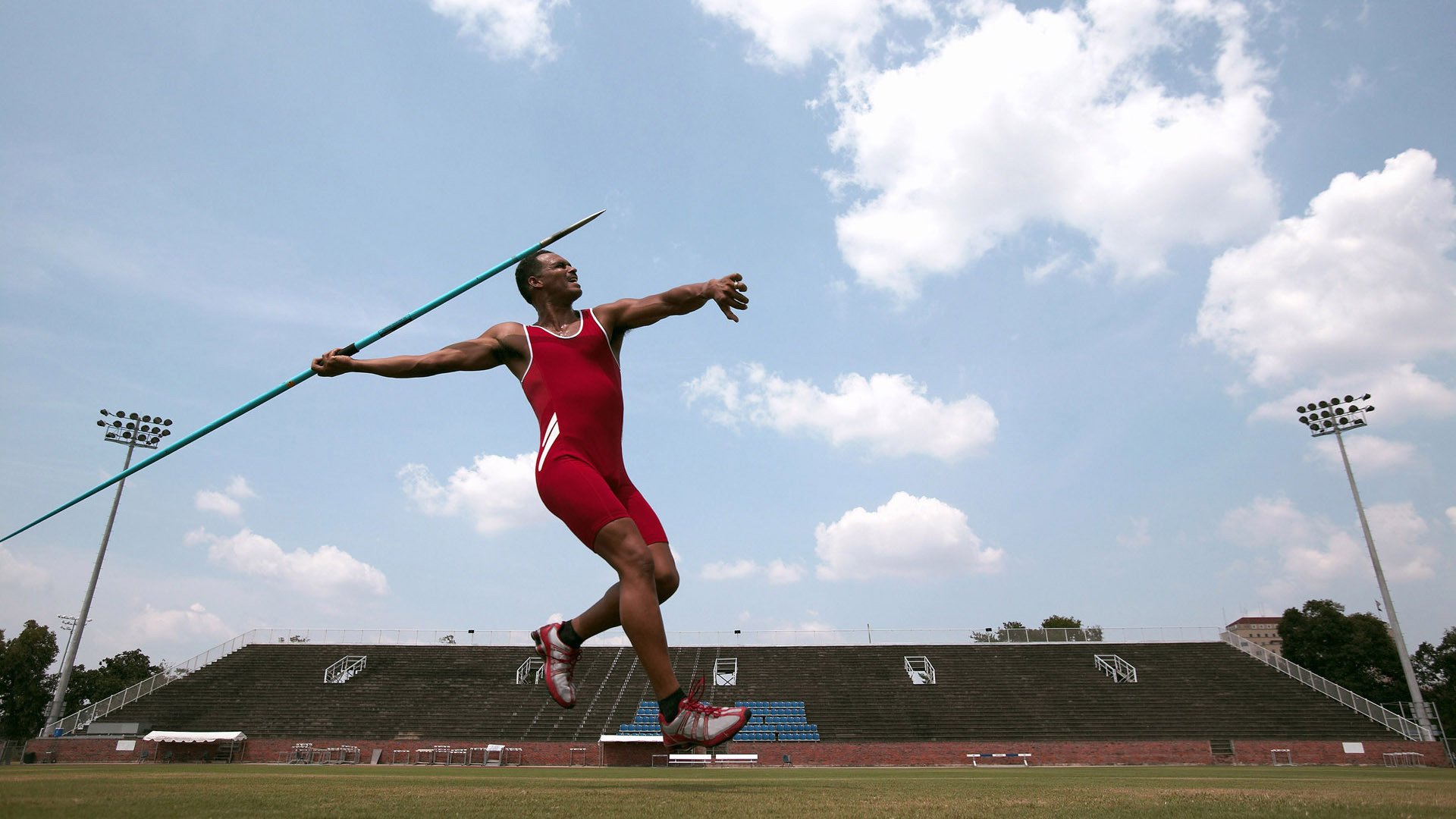 实时比分-欧冠“幕后英雄”揭秘：那些默默付出的队医、理疗师